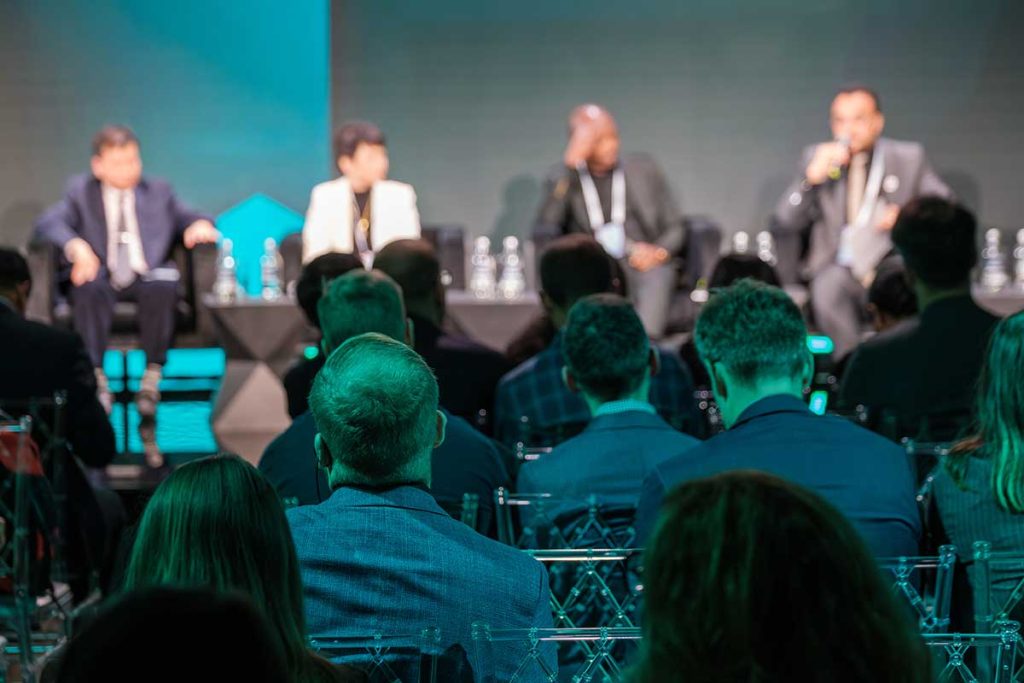 Soirées conférences-débat CAXC : pourquoi ces rendez-vous font bouger les lignes